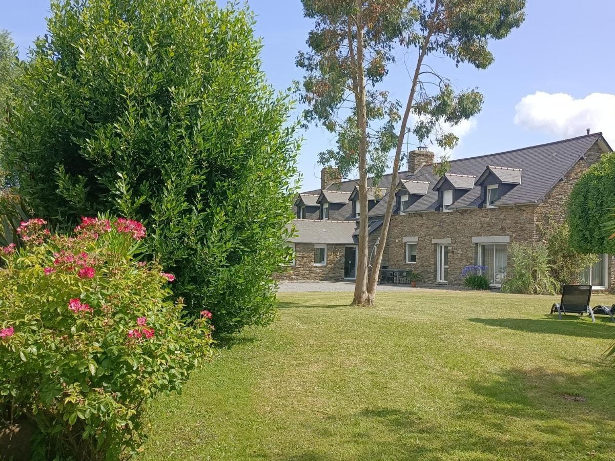 Relais De Moidrey Hotell Exteriör bild